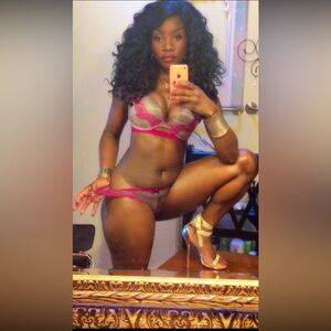 Very Sexy Collection Bra & Panties (32D) (Small) Fuchsia Lace Houndstooth Print